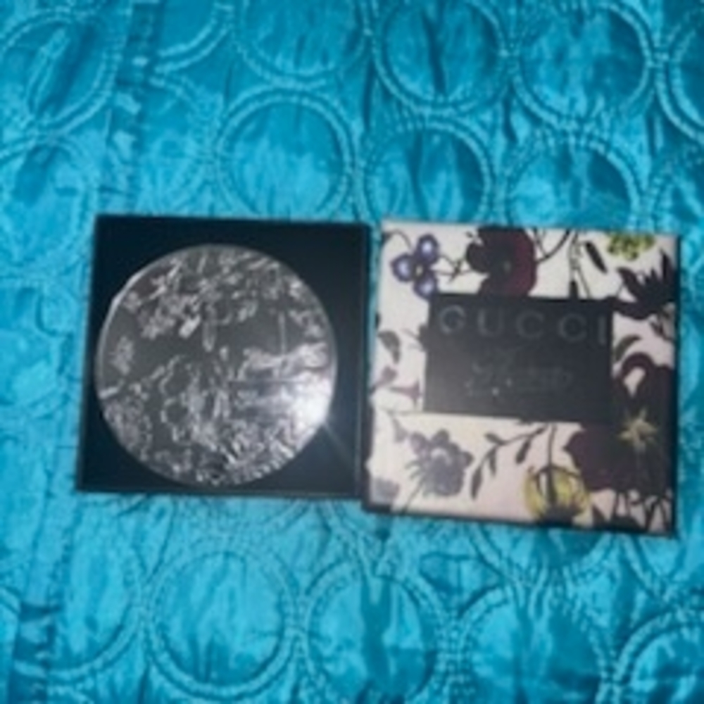 Gucci Silver Floral Design Compact